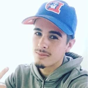 Meet your Posher, Derek